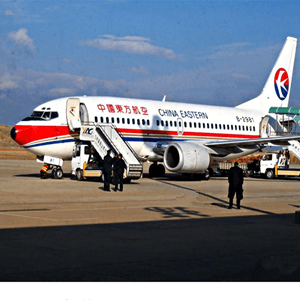 曹家堡机场快递航空快运业稳步发展的原因是什么？